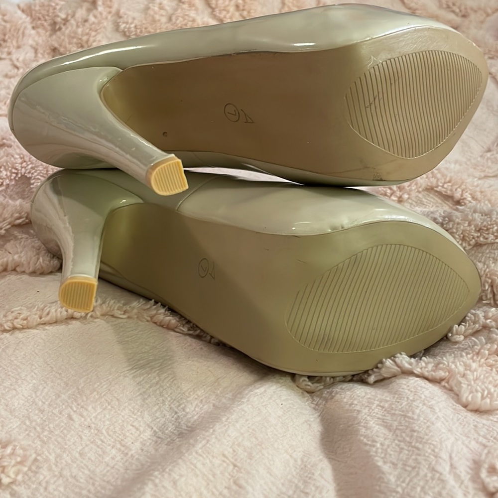 Sexy Beige heels - Picture 7 of 9